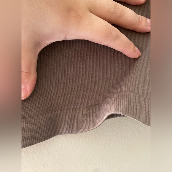 La Linger Tank Top, Brown, One Size L> - Picture 4 of 5